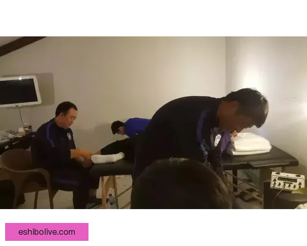 米兰队医今晨抵达伦敦为马特塔膝盖伤情进行检查展开关键评估工作